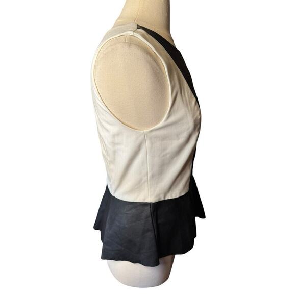 Saks Fifth Avenue Faux Leather Peplum Vest Top Size Large TINY FLAW Black White - Picture 5 of 9